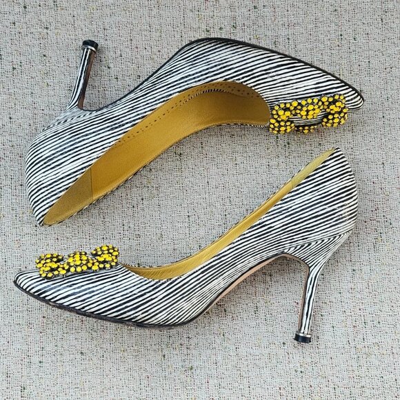 Manolo Blahnik Women Heels Sandal Crystal-embellished Pumps Shoes Italy Size 35 - Picture 2 of 12